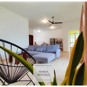 Hansa Departameto Apartment