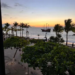 Apartamento Elegante Departamento Sobre El Malecón., Puerto Vallarta
